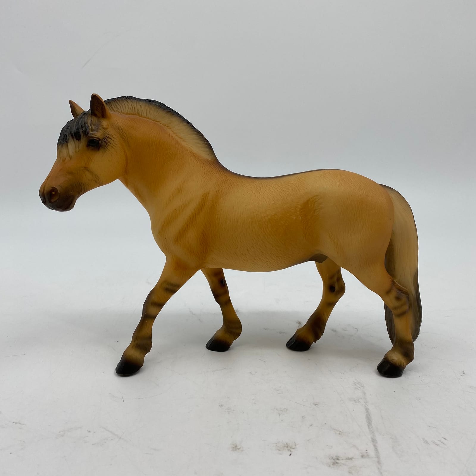 Breyer Gold Black Henry the Norwegian Fjord Horse Figure Breyer Gold ...