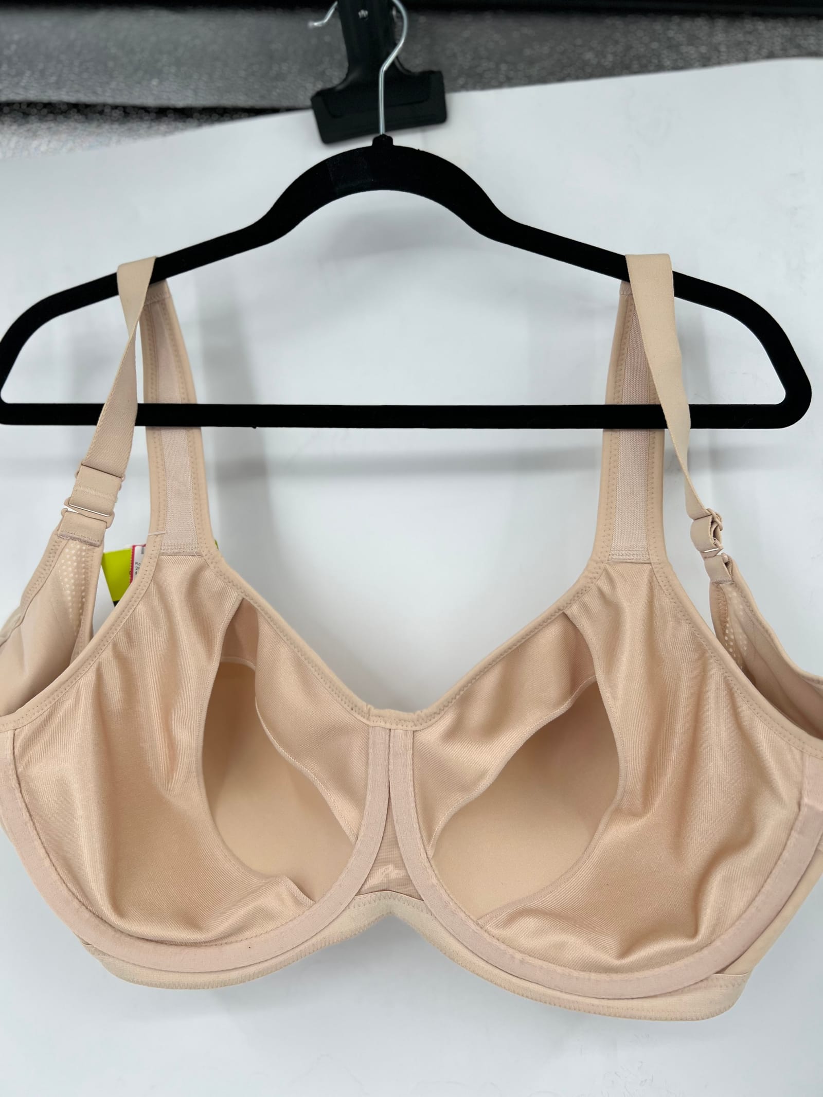 Wacoal Beige Sports Bra 38DDD Wacoal Beige Sports Bra 38DDD Size OS ...